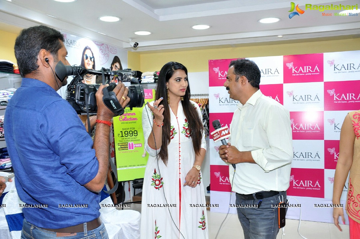 Angela Krislinzki unveils Ugadi Festive Collection at Kaira, Bangalore