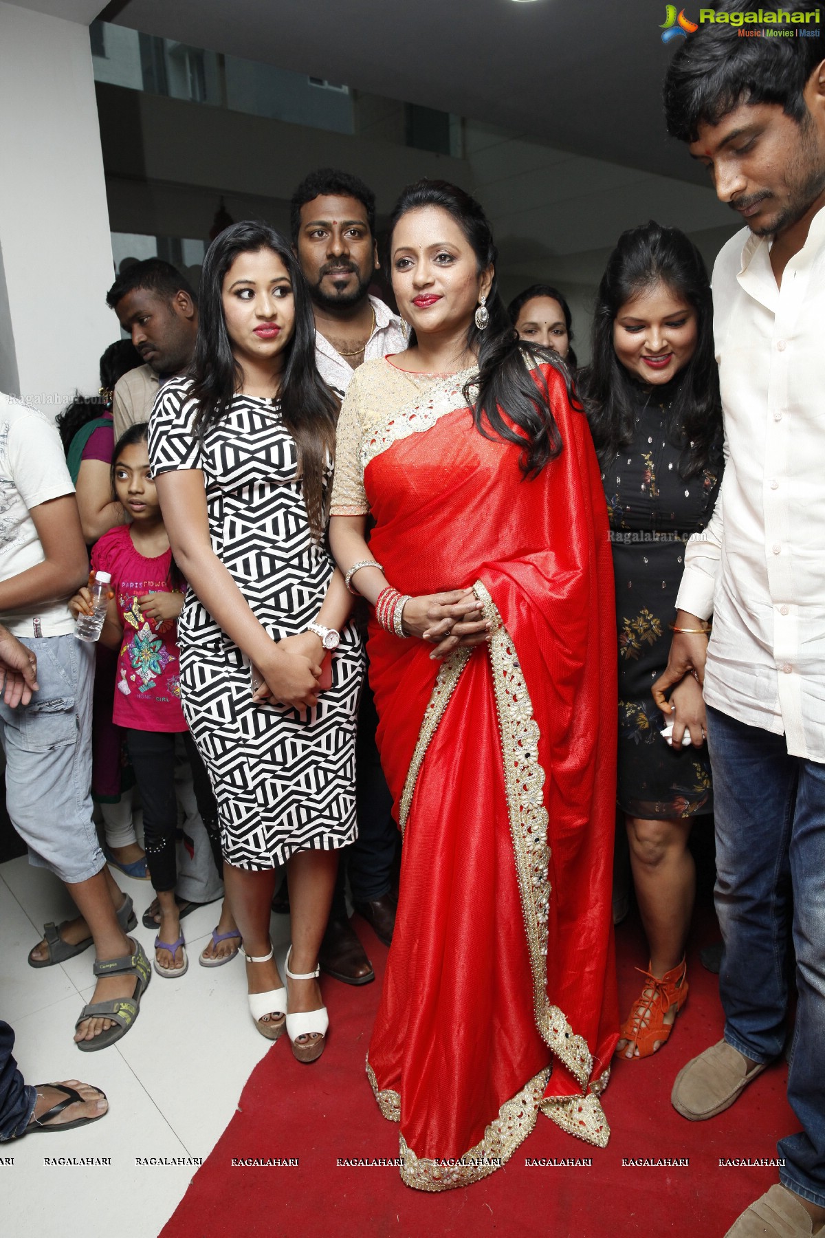 Suma Kanakala and Manali Rathod launches The Makeover Studio at Bhavyas Tulasi Vanam, Kukatpally, Hyderabad