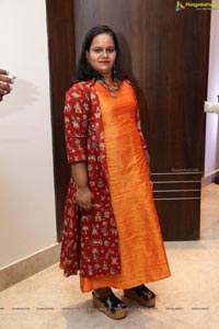 Mamatha Tulluri Handloom Fashion Show