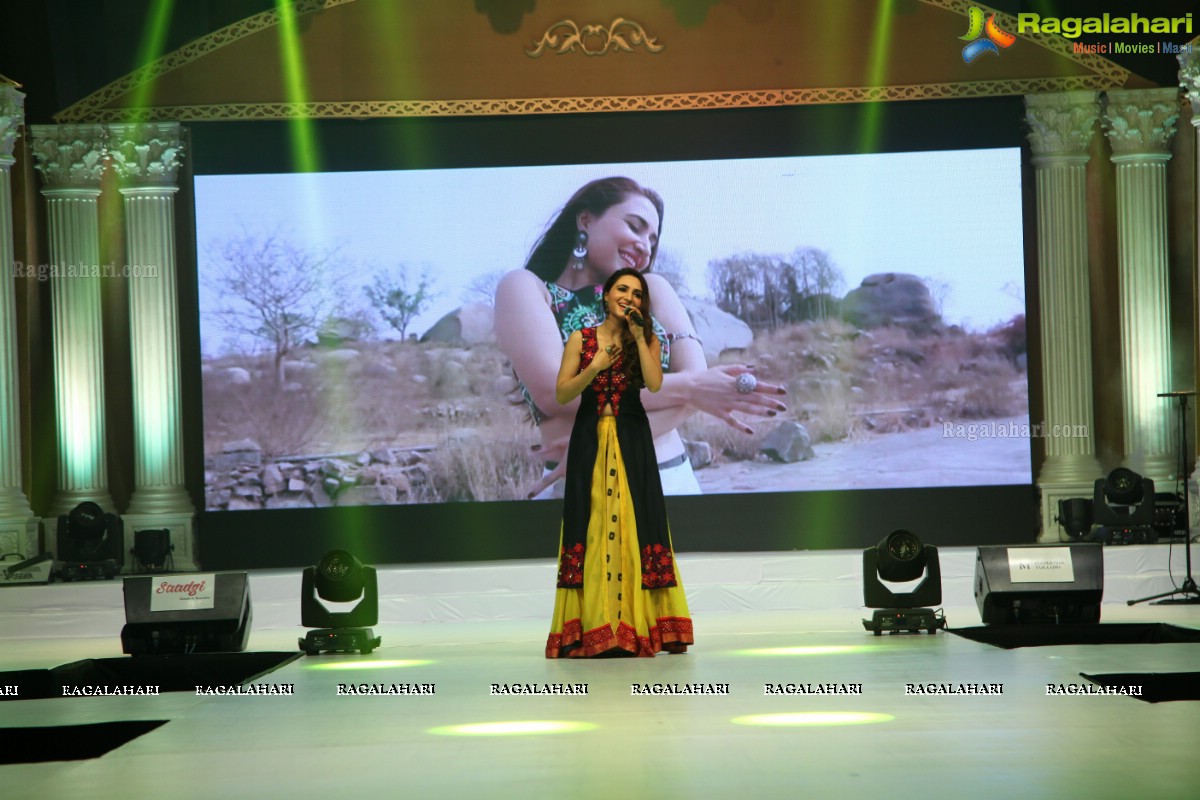 Mamatha Tulluri Handloom Fashion Show at The Cybercity Conventions