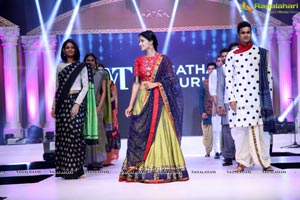 Mamatha Tulluri Handloom Fashion Show