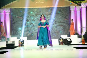 Mamatha Tulluri Handloom Fashion Show