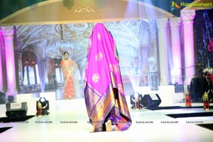 Mamatha Tulluri Handloom Fashion Show