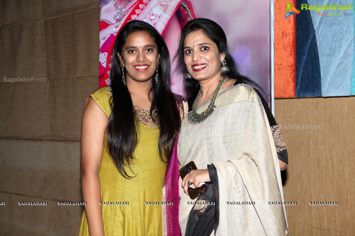 Mamatha Tulluri Handloom Fashion Show at The Cybercity Conventions