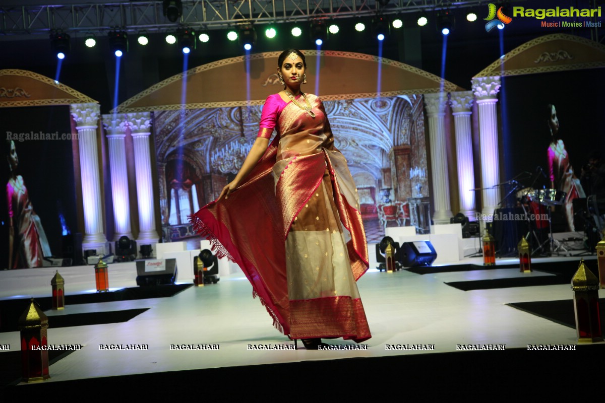 Mamatha Tulluri Handloom Fashion Show at The Cybercity Conventions