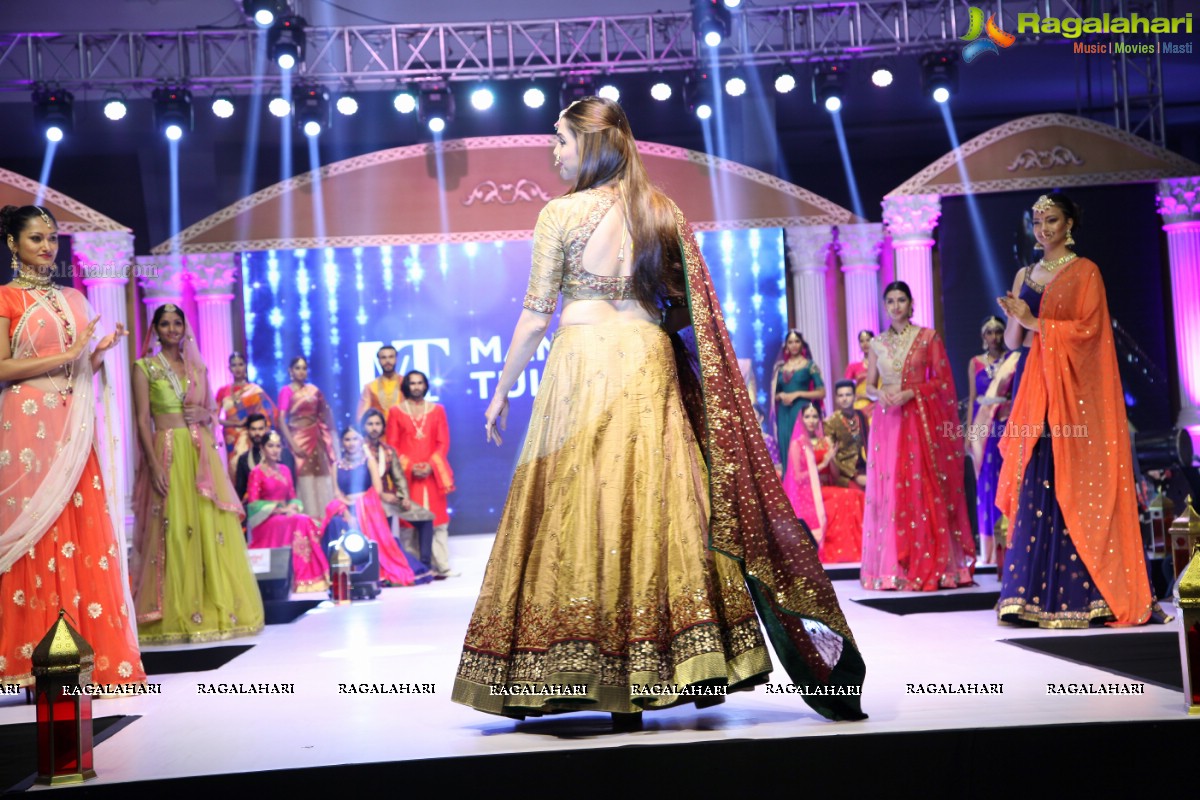 Mamatha Tulluri Handloom Fashion Show at The Cybercity Conventions