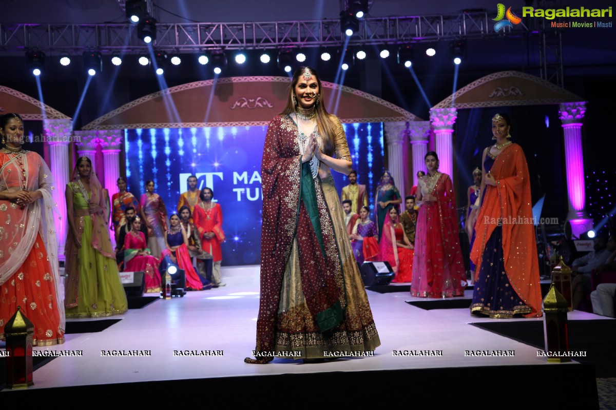 Mamatha Tulluri Handloom Fashion Show at The Cybercity Conventions