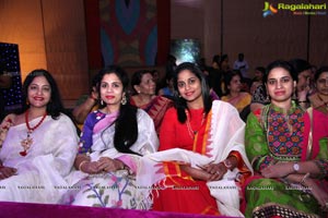 Mamatha Tulluri Handloom Fashion Show