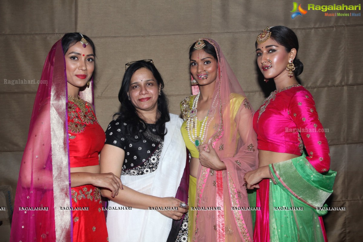 Mamatha Tulluri Handloom Fashion Show at The Cybercity Conventions