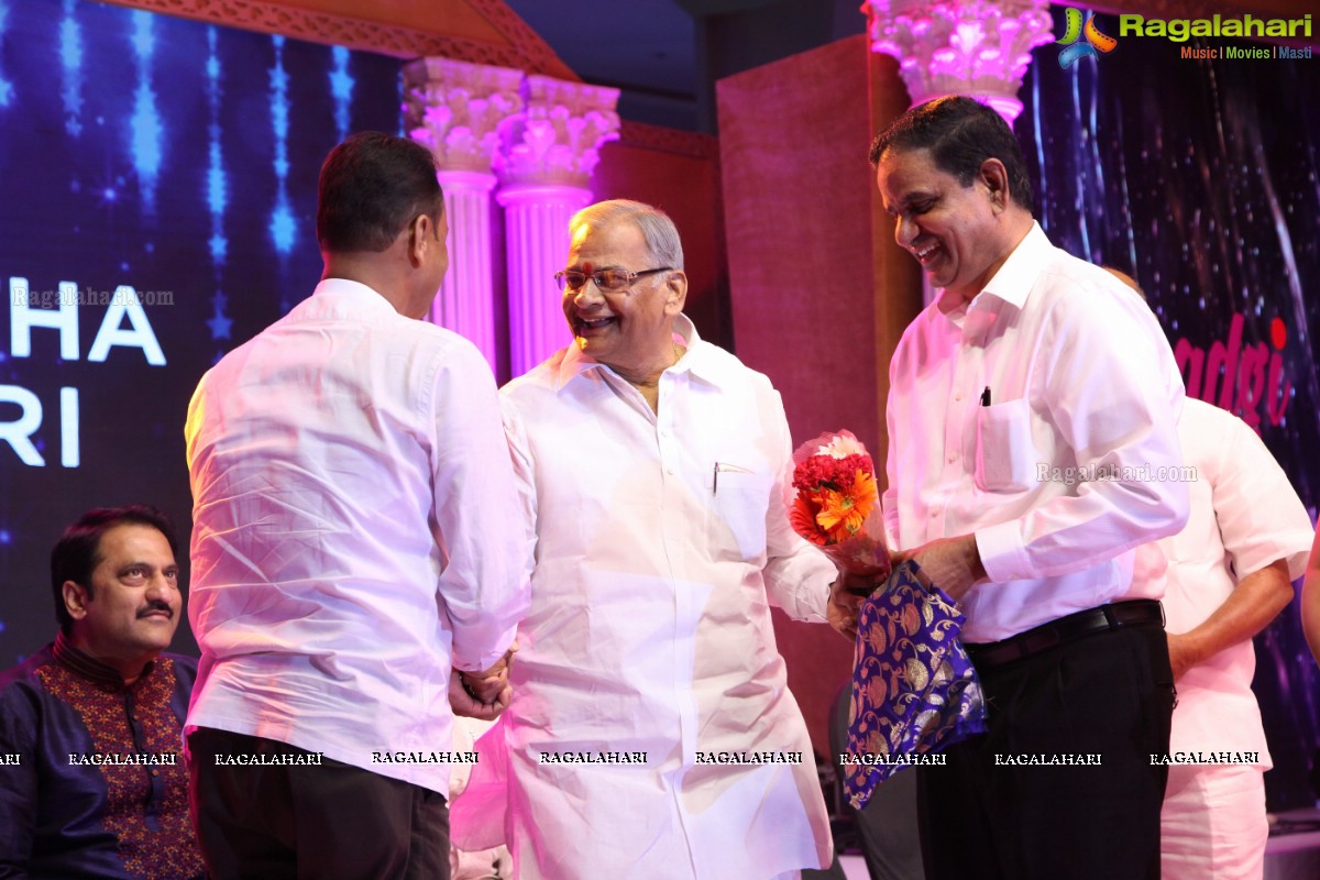 Mamatha Tulluri Handloom Fashion Show at The Cybercity Conventions