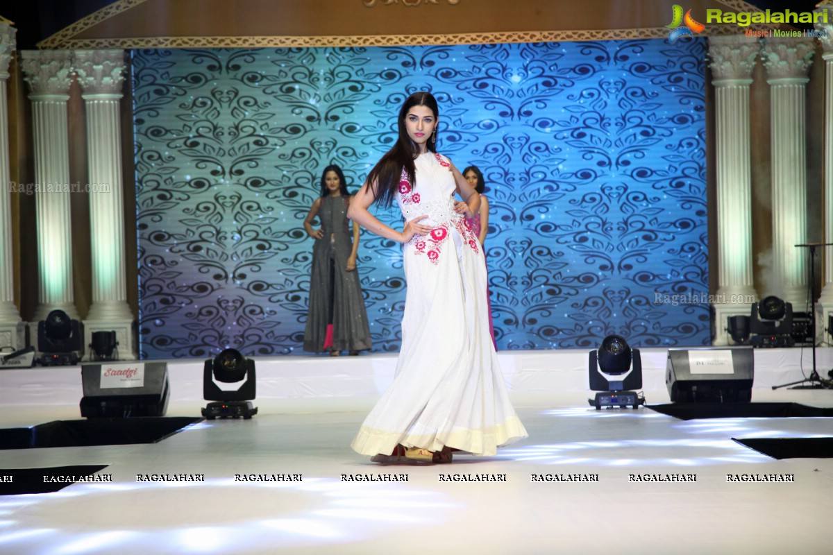 Mamatha Tulluri Handloom Fashion Show at The Cybercity Conventions