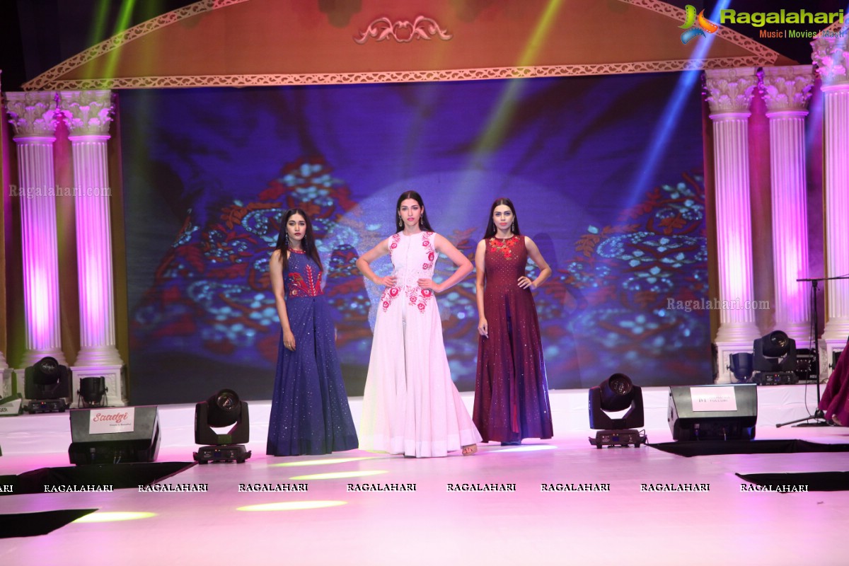 Mamatha Tulluri Handloom Fashion Show at The Cybercity Conventions