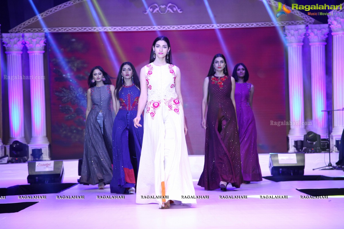 Mamatha Tulluri Handloom Fashion Show at The Cybercity Conventions