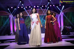 Mamatha Tulluri Handloom Fashion Show