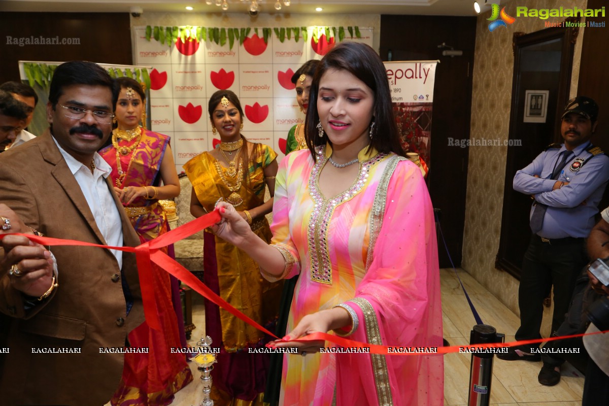  Mannara Chopra launches Manepally Jewellers Exclusive Wedding and Festive Diamond Jewellery Collection 2017, Punjagutta, Hyderabad