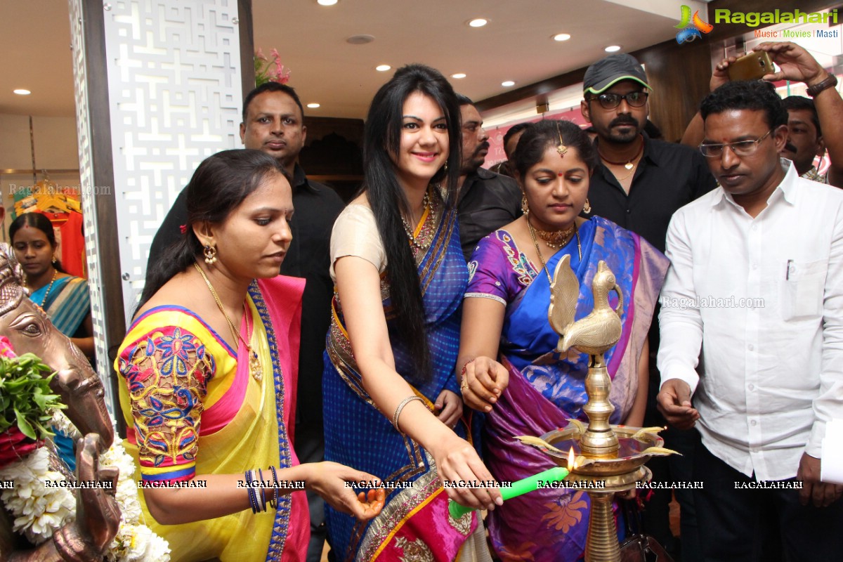 Kamna Jethmalani inaugurates Nakshatra Fashion Stores at Habsiguda, Hyderabad