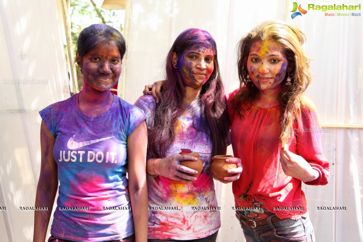 Rang Barse Holi Party at Oyster Lounge, Jubilee Hills, Hyderabad