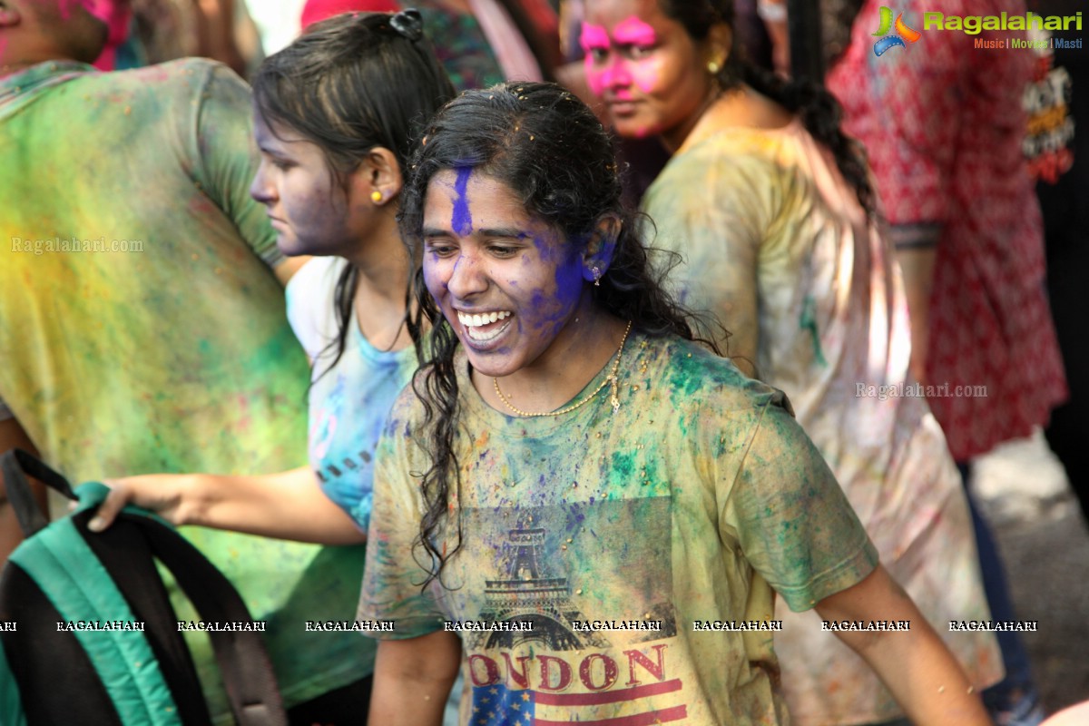 Rang Barse Holi Party at Oyster Lounge, Jubilee Hills, Hyderabad