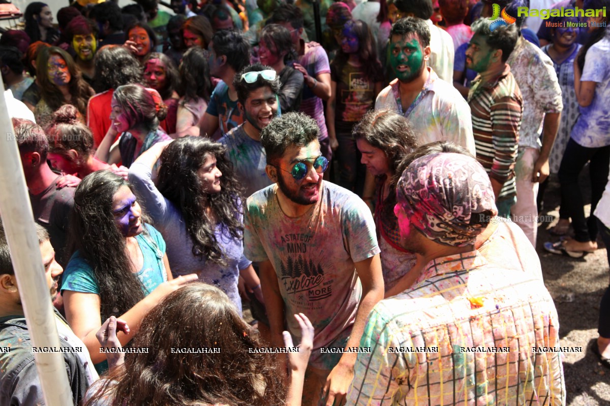 Rang Barse Holi Party at Oyster Lounge, Jubilee Hills, Hyderabad