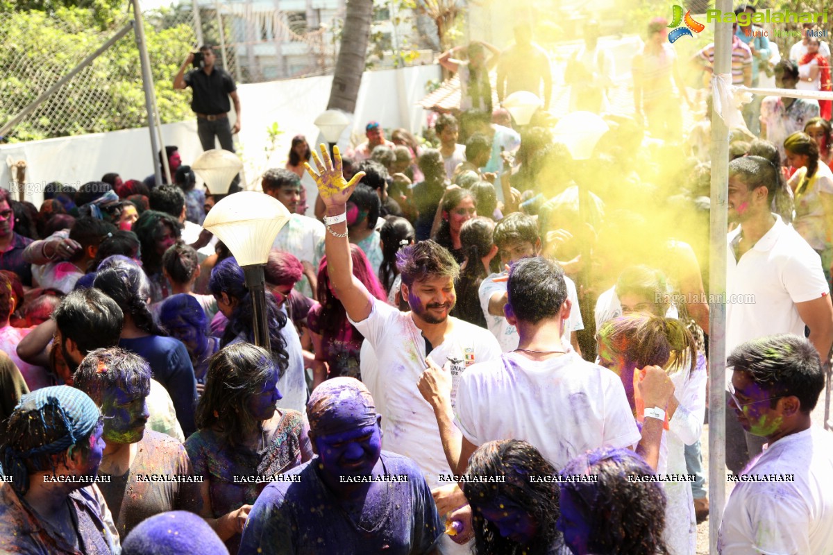 Rang Barse Holi Party at Oyster Lounge, Jubilee Hills, Hyderabad