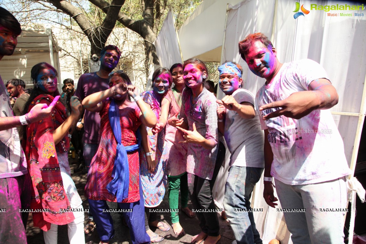 Rang Barse Holi Party at Oyster Lounge, Jubilee Hills, Hyderabad