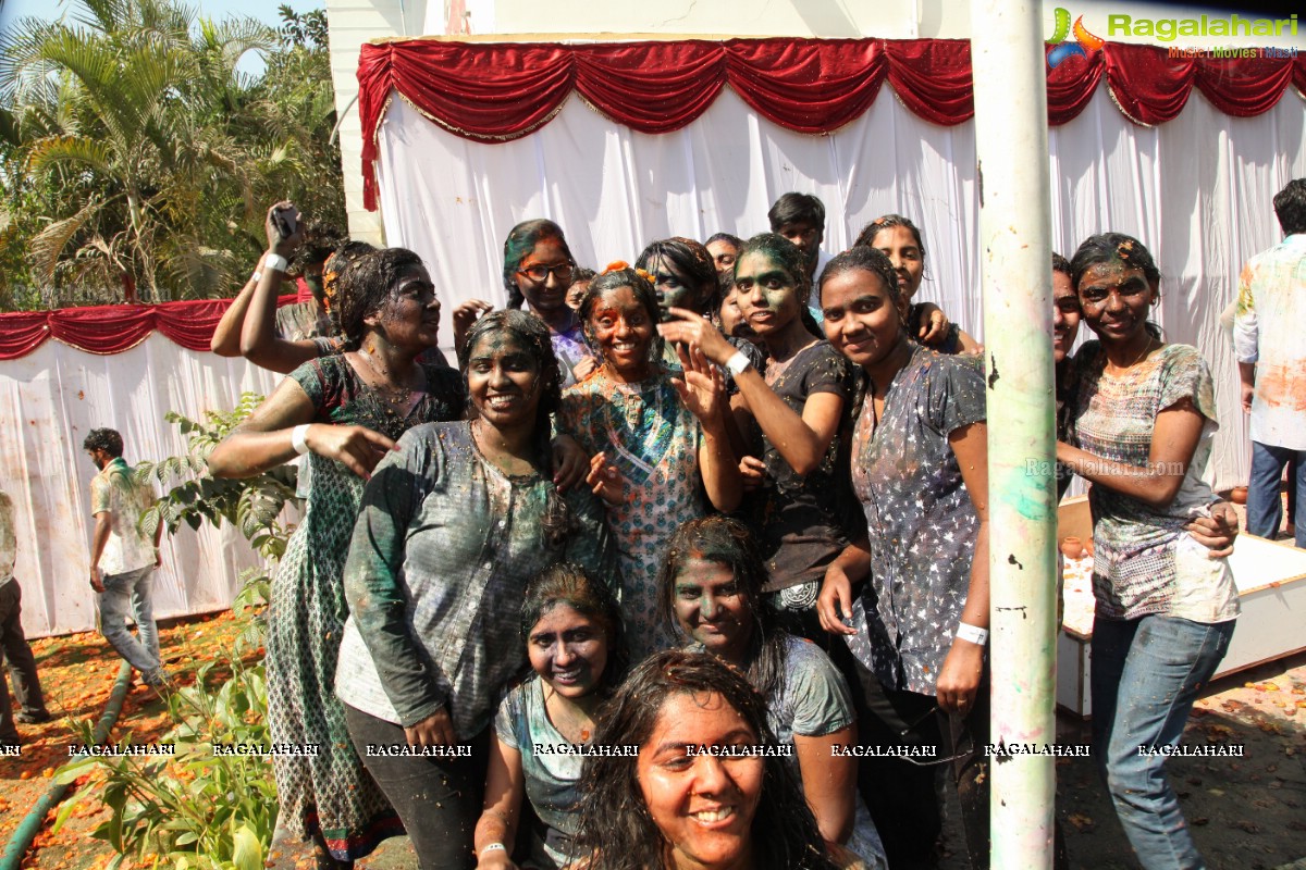 Rang Barse Holi Party at Oyster Lounge, Jubilee Hills, Hyderabad