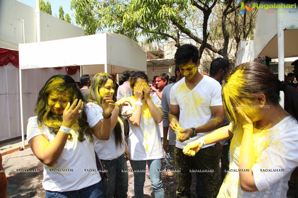 Rang Barse Holi Party at Oyster Lounge, Jubilee Hills, Hyderabad