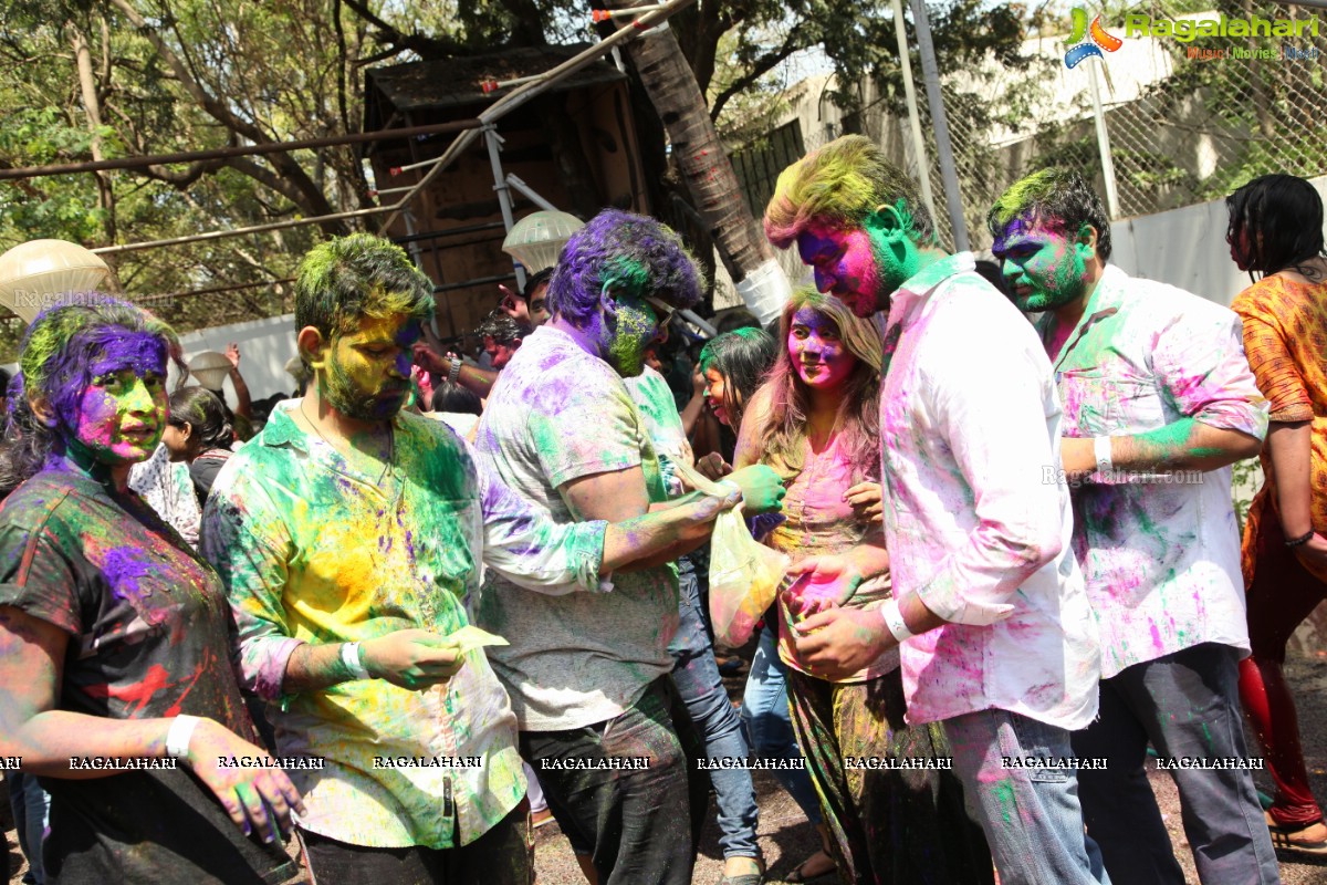 Rang Barse Holi Party at Oyster Lounge, Jubilee Hills, Hyderabad