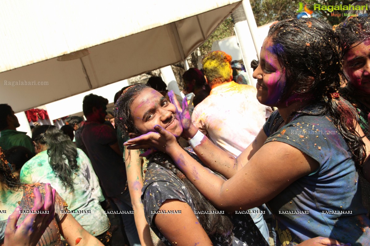 Rang Barse Holi Party at Oyster Lounge, Jubilee Hills, Hyderabad