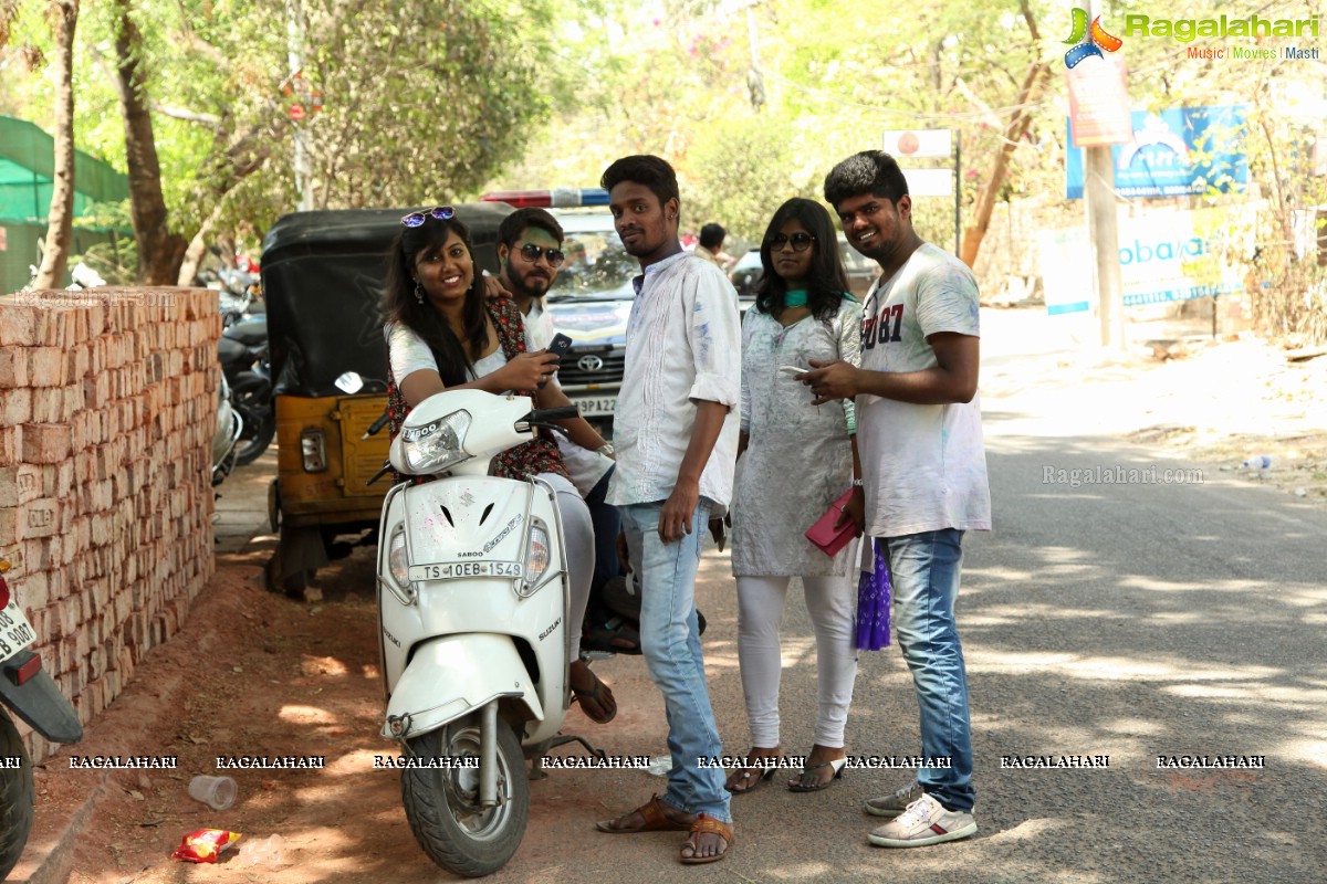 Rang Barse Holi Party at Oyster Lounge, Jubilee Hills, Hyderabad