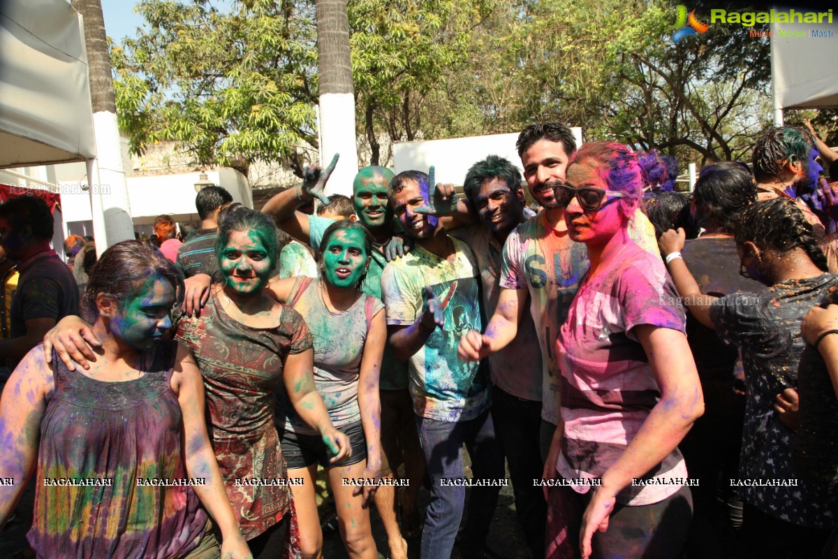 Rang Barse Holi Party at Oyster Lounge, Jubilee Hills, Hyderabad