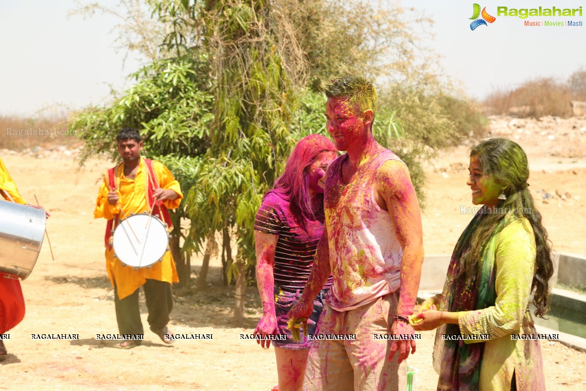 Raunaq's Grand Annual Holi Colour Festivity 2017