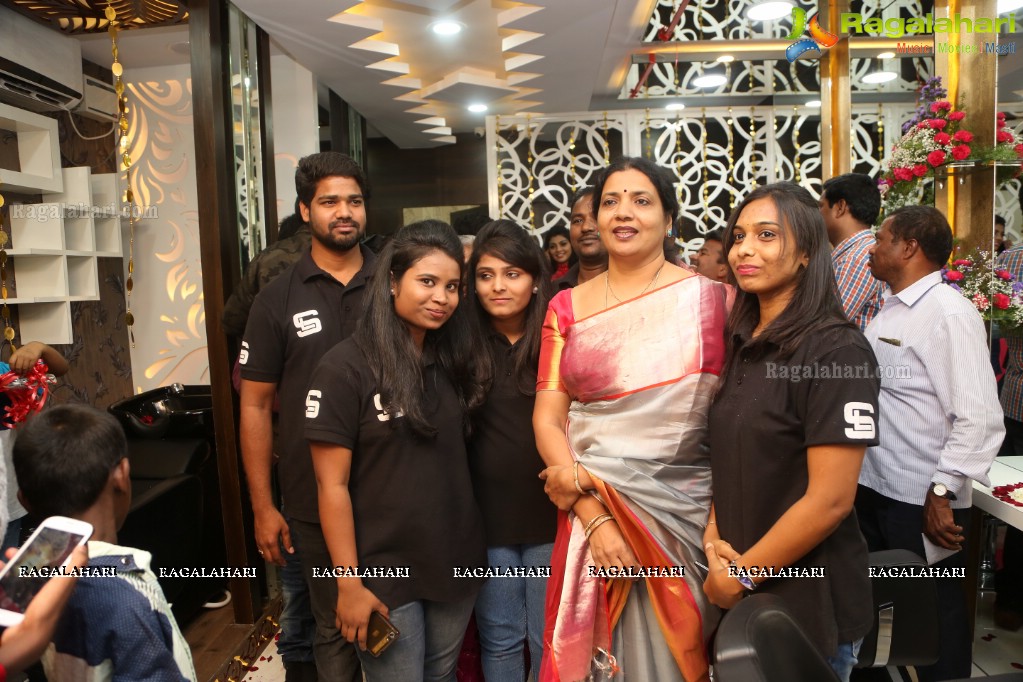 Shari's Hair and Beauty Studio Launch by Rajasekhar and Jeevitha