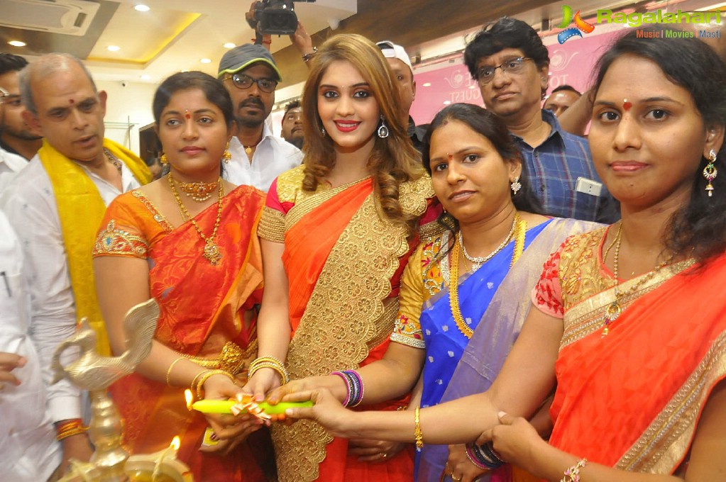 Surabhi launches Nakshatra Fashion Stores at Suchitra X Road, Hyderabad