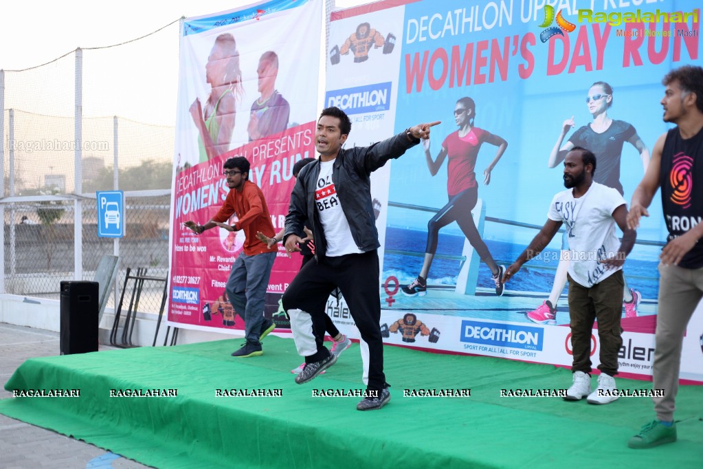 Women Run with Ritz Studious by Decathlon Uppal