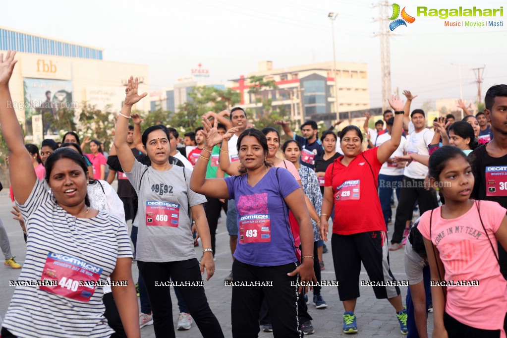 Women Run with Ritz Studious by Decathlon Uppal