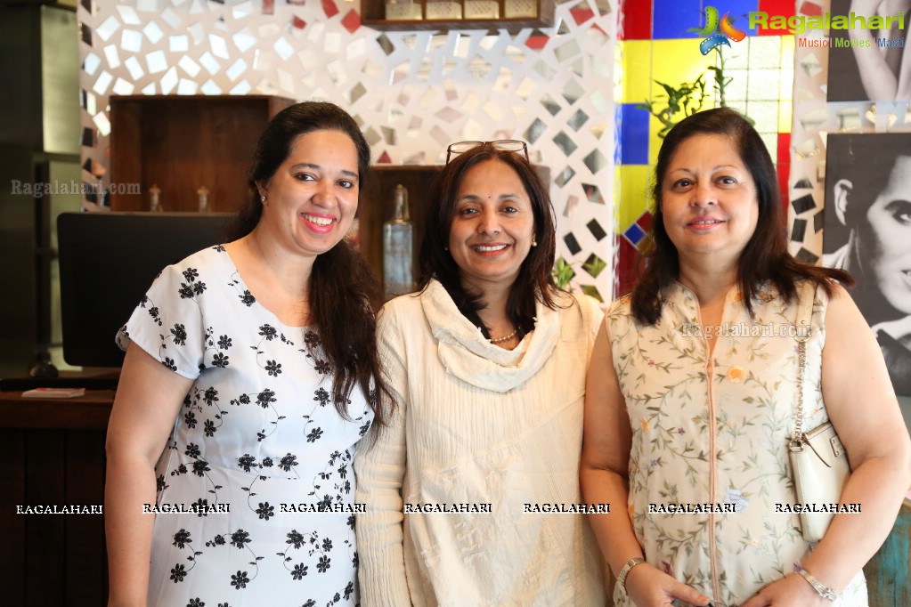 Women's Day Celebrations by Vandana Shete at Genuine Broaster Chicken, Hyderabad