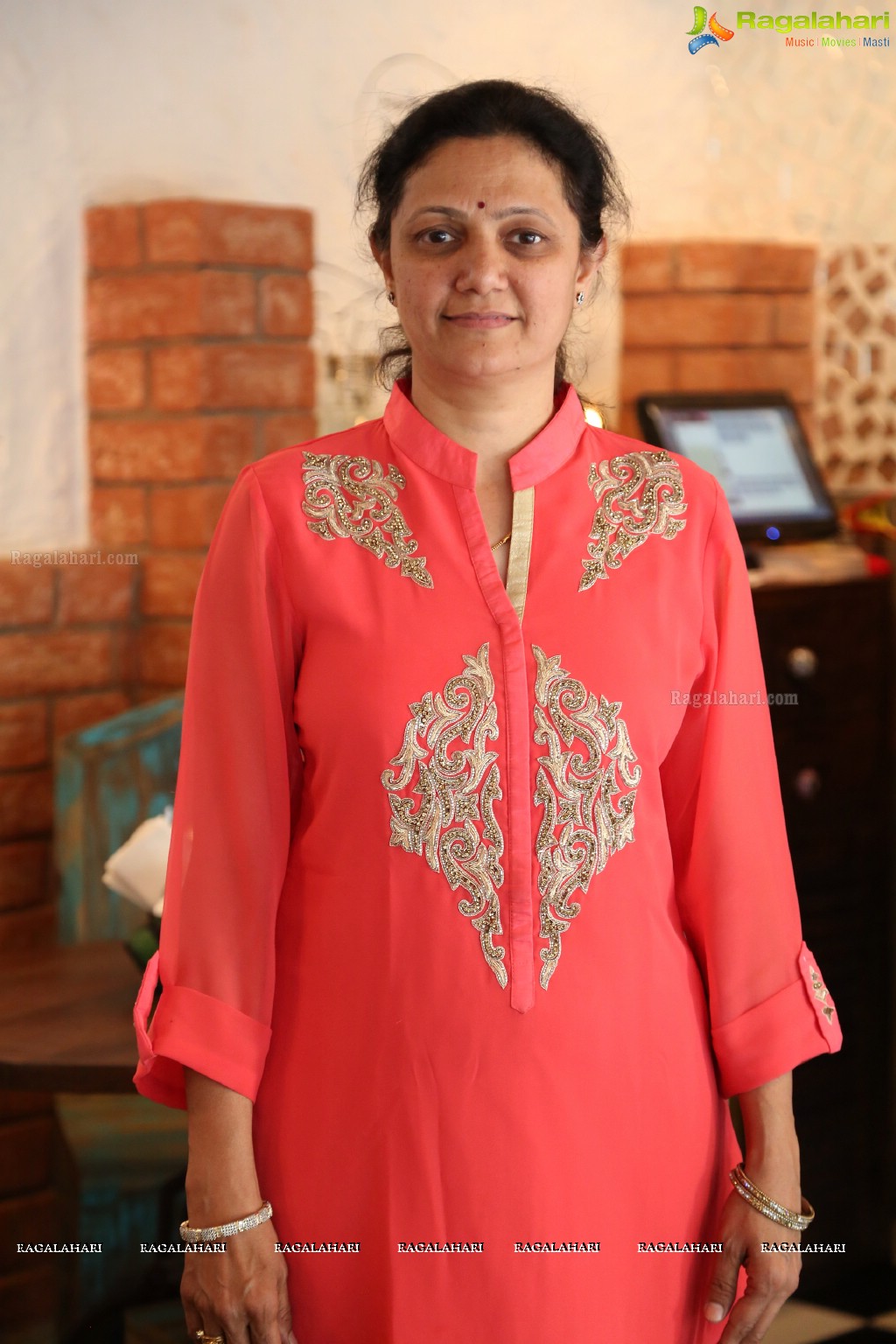 Women's Day Celebrations by Vandana Shete at Genuine Broaster Chicken, Hyderabad