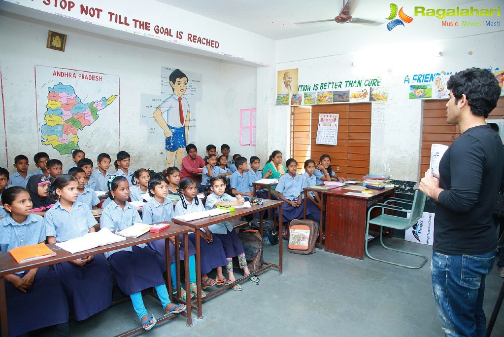 Allu Sirish at Banjara Hills Goverment High School