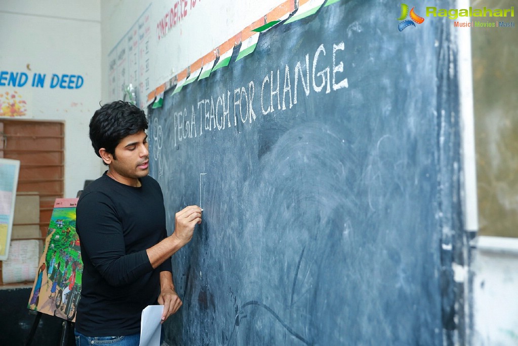 Allu Sirish at Banjara Hills Goverment High School