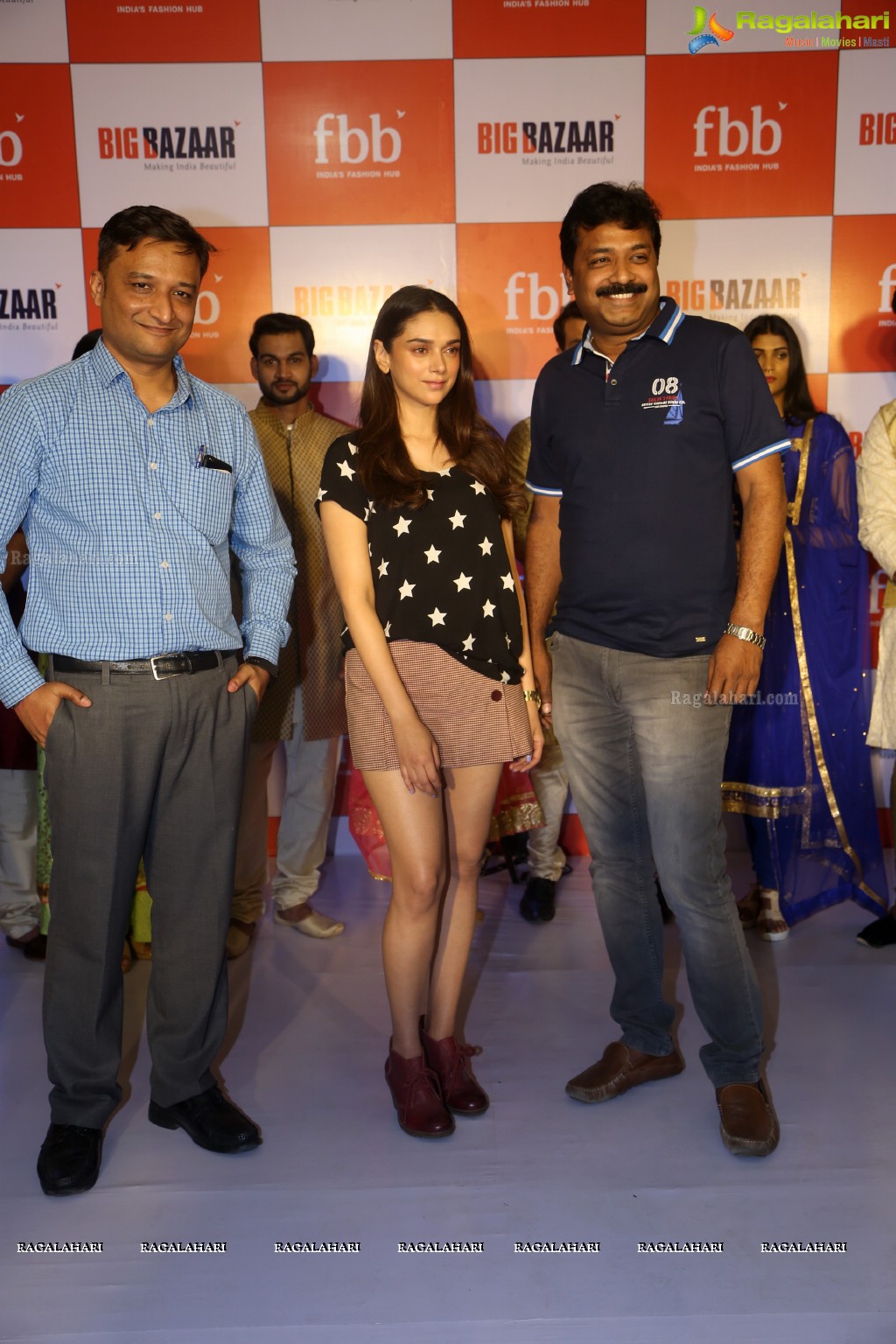 Aditi Rao Hydari unveils fbb’s Ugadi collection at Big Bazaar Ameerpet, Hyderabad