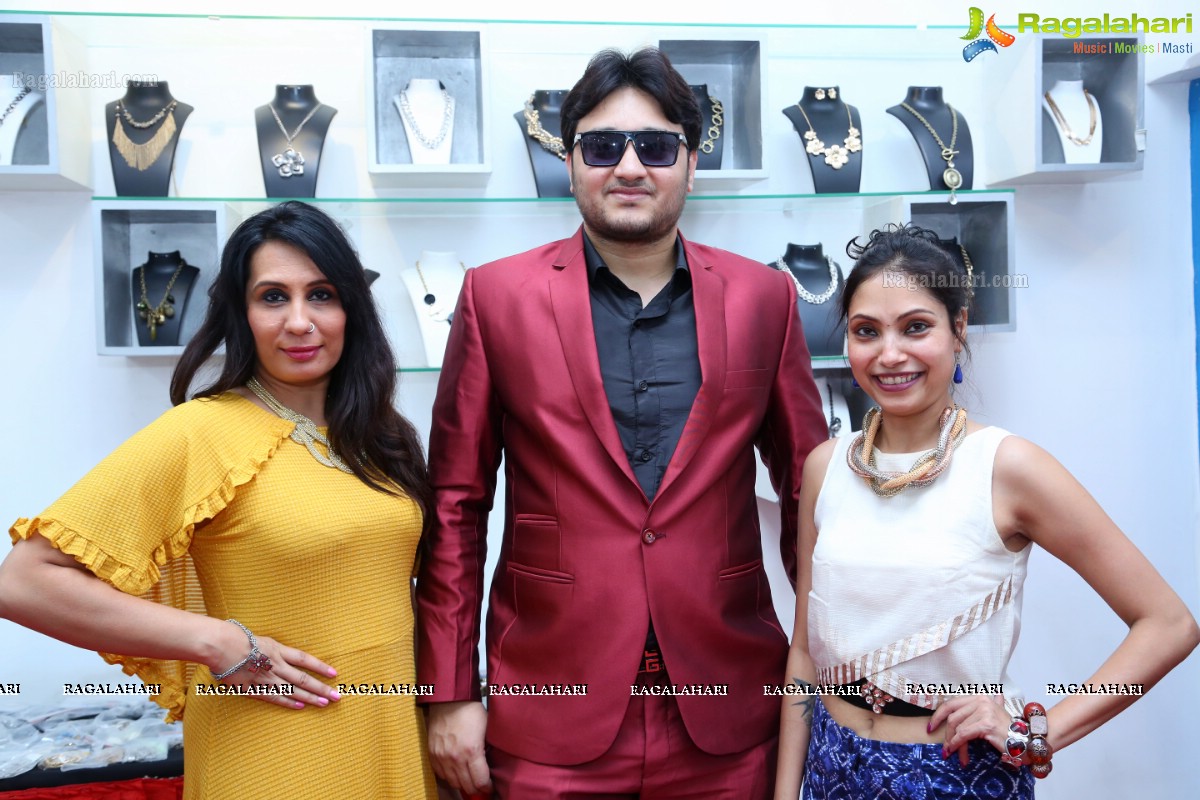 Flaunt Italian Jewellery Exhibition-cum-Sale Inauguration at Banjara Hills Hyderabad