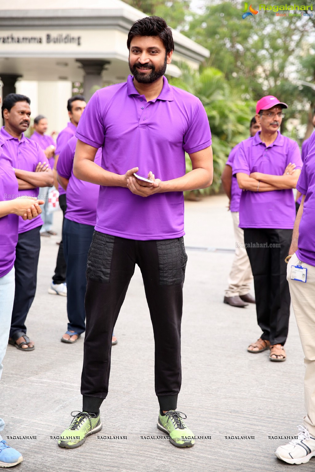 Actor Sumanth Flags Off The Glaucoma Awareness Walk Organised By LV Prasad Eye Institute, Banjara Hills