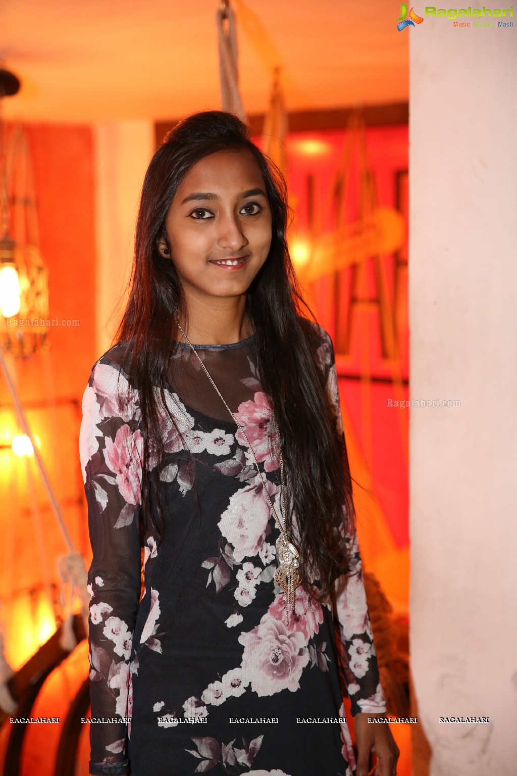 Telugu TV Artist Latha Chowdary Birthday Bash at Filmy Junction