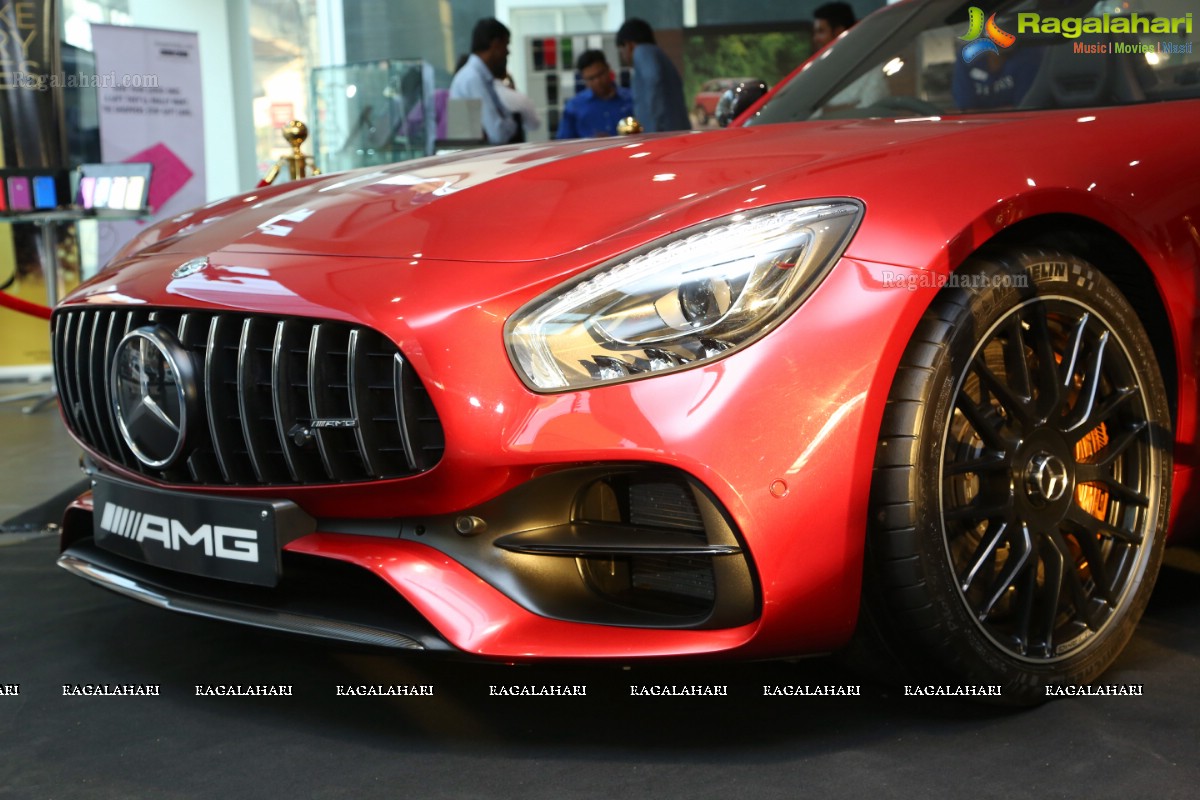 Mercedes- Benz Mahavir Motors hosts ‘Luxury Weekend Fest’