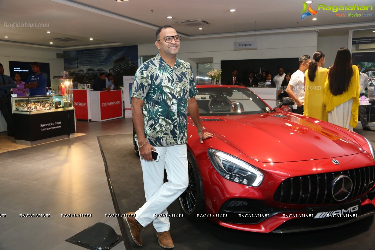 Mercedes- Benz Mahavir Motors hosts ‘Luxury Weekend Fest’