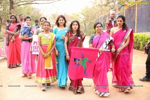 Milind Soman Saree Run