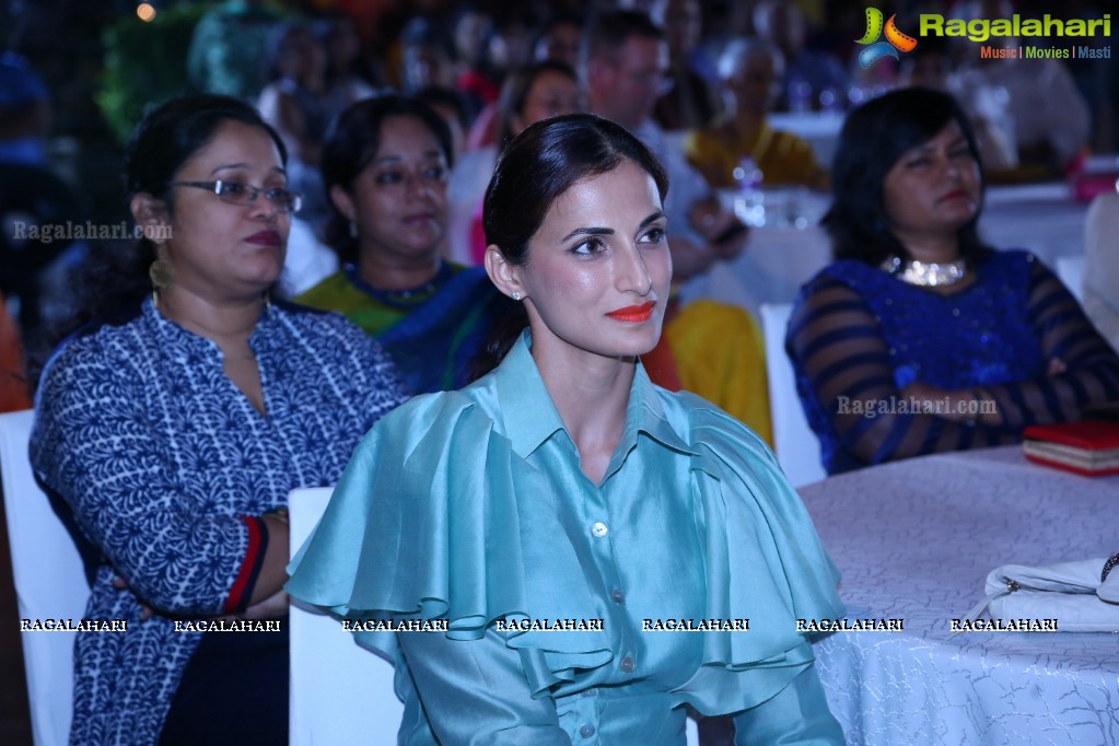 Launch of The Inaugural Issue Of NAARI By Shilpa Reddy
