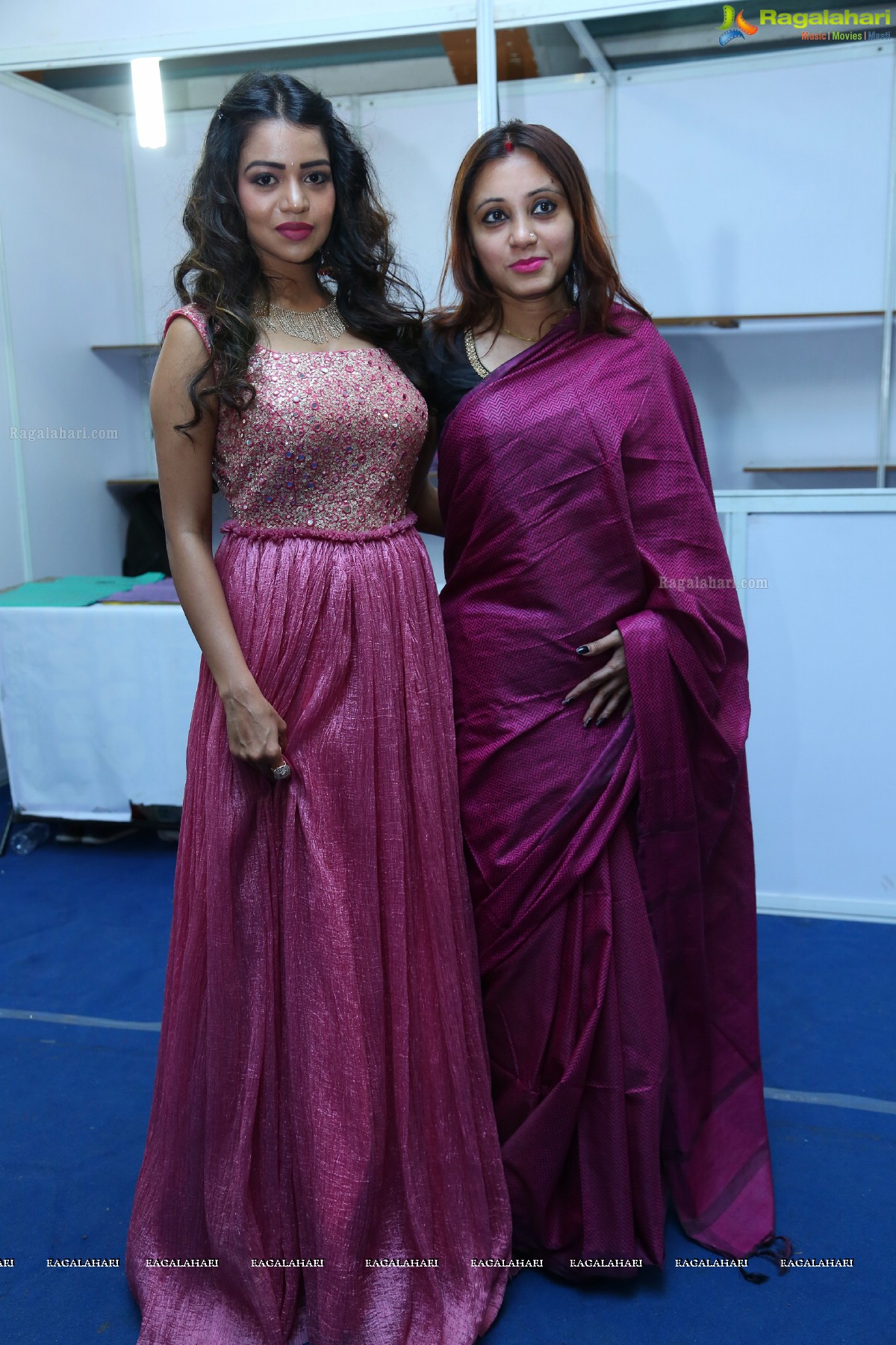 Actress Bhavya Sri Launches National Silk Expo @ Sri Satya sai Nigamagamam