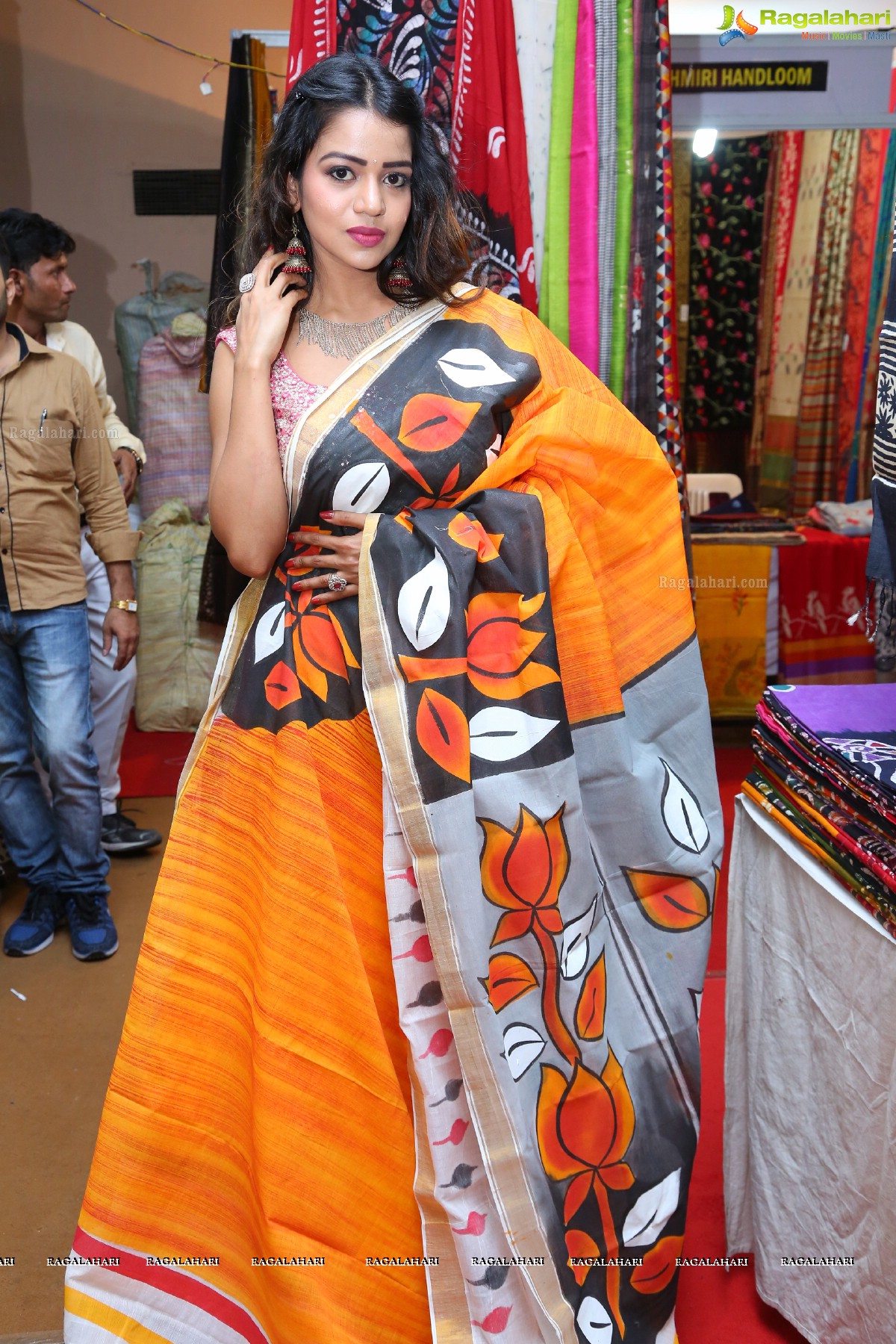 Actress Bhavya Sri Launches National Silk Expo @ Sri Satya sai Nigamagamam